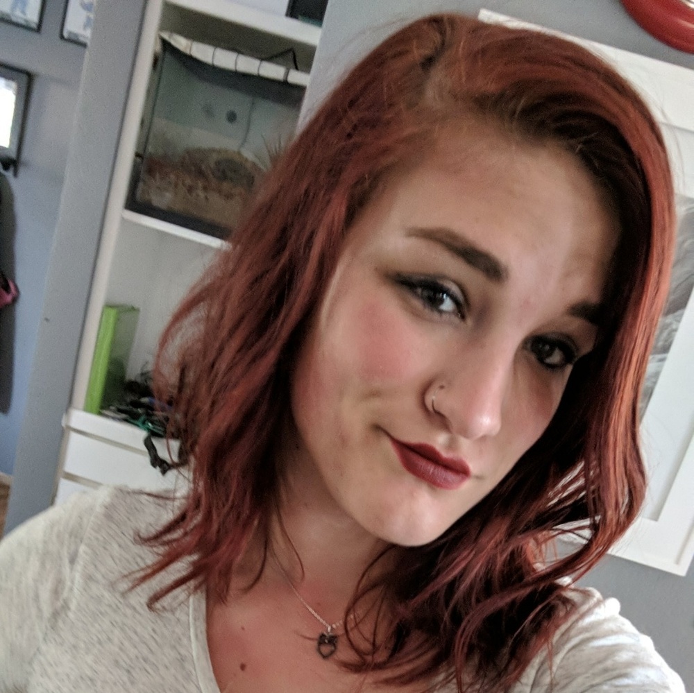 Meet your Posher, Whitney